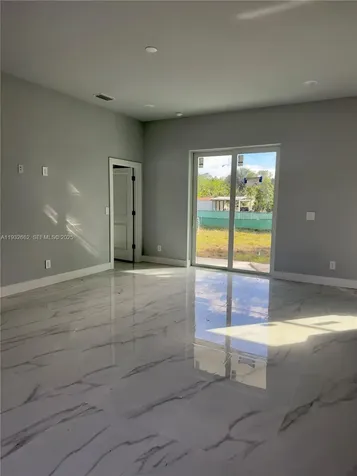 748 748 Chestnut Street E Lehigh Acres FL 33974