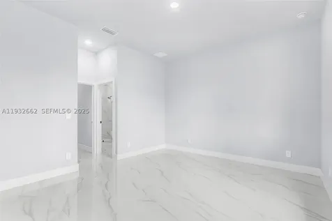 748 748 Chestnut Street E Lehigh Acres FL 33974