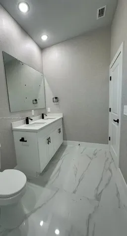 748 748 Chestnut Street E Lehigh Acres FL 33974