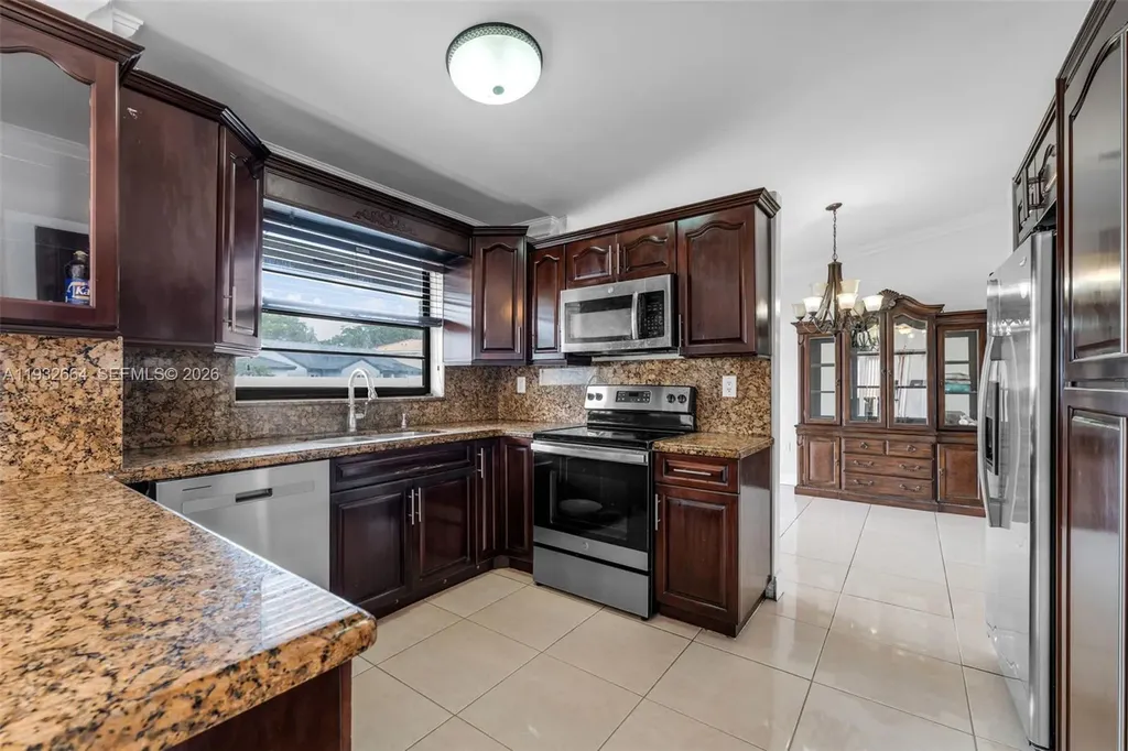 10290 SW 145th Place Miami FL 33186