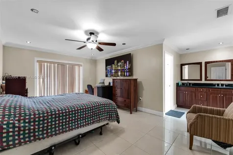 10290 SW 145th Place Miami FL 33186