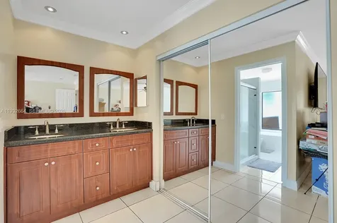 10290 SW 145th Place Miami FL 33186