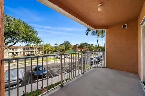 6968 SW 39th Street Davie FL 33314