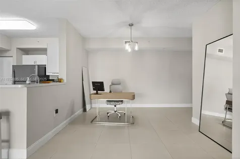 6968 SW 39th Street Davie FL 33314