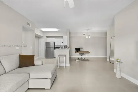 6968 SW 39th Street Davie FL 33314