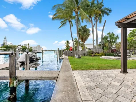 1000 S Shore Drive Miami Beach FL 33141