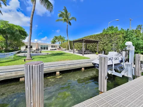 1000 S Shore Drive Miami Beach FL 33141