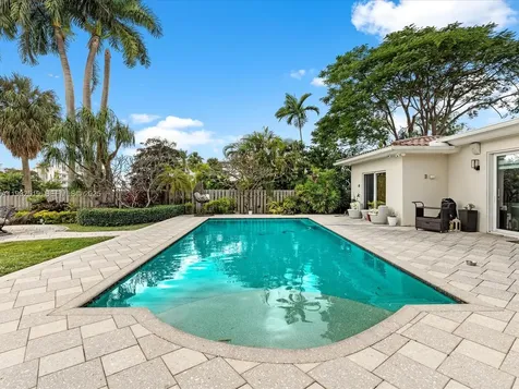 1000 S Shore Drive Miami Beach FL 33141