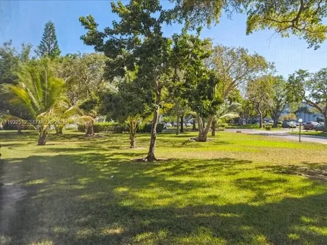 103 Royal Park Drive Oakland Park FL 33309