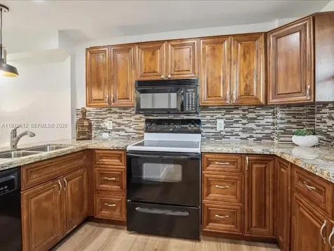 103 Royal Park Drive Oakland Park FL 33309