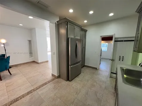 4575 Post Avenue Miami Beach FL 33140