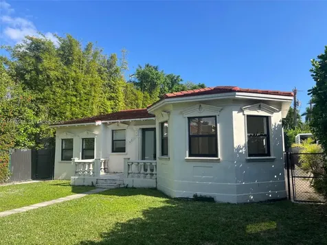 4575 Post Avenue Miami Beach FL 33140