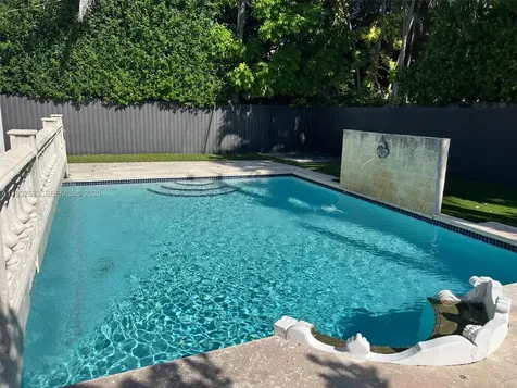4575 Post Avenue Miami Beach FL 33140