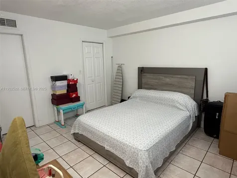 11800 SW 18th Street Miami FL 33175