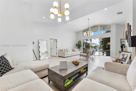 550 NW 110th Avenue Plantation FL 33324