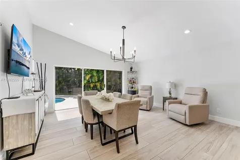 550 NW 110th Avenue Plantation FL 33324