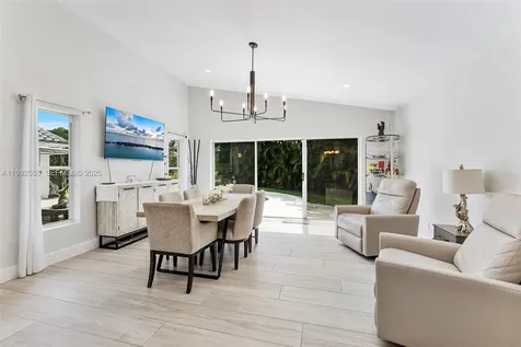550 NW 110th Avenue Plantation FL 33324