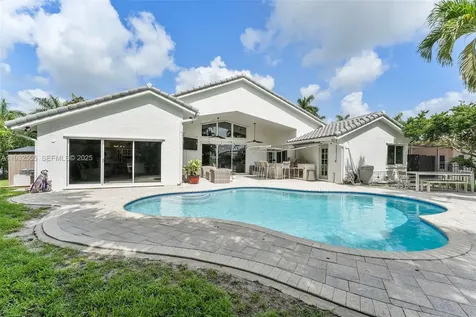 550 NW 110th Avenue Plantation FL 33324