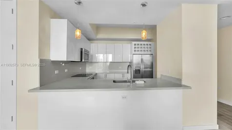 999 SW 1st Avenue Miami FL 33130