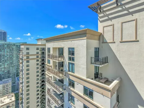 999 SW 1st Avenue Miami FL 33130