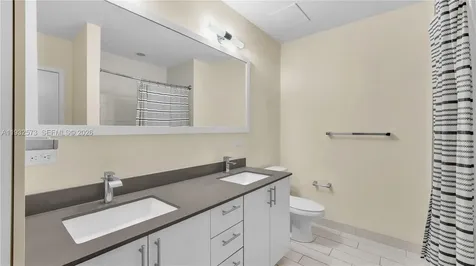999 SW 1st Avenue Miami FL 33130