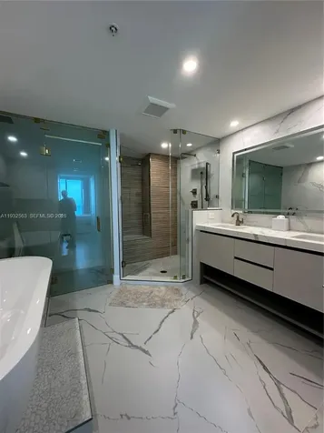 6899 Collins Avenue Miami Beach FL 33141