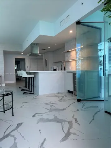 6899 Collins Avenue Miami Beach FL 33141