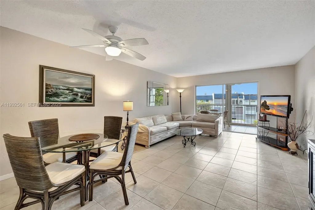 7897 Golf Cir Drive Margate FL 33063