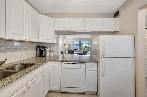 7897 Golf Cir Drive Margate FL 33063