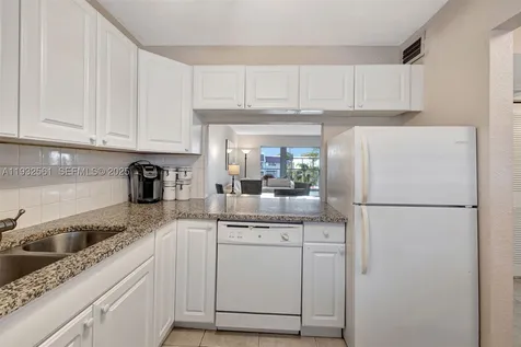 7897 Golf Circle Drive Margate FL 33063