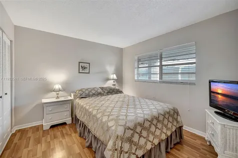 7897 Golf Cir Drive Margate FL 33063