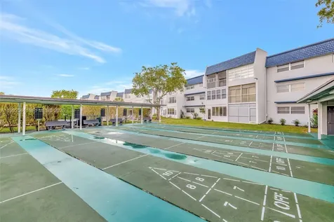 7897 Golf Cir Drive Margate FL 33063