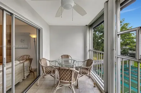 7897 Golf Cir Drive Margate FL 33063