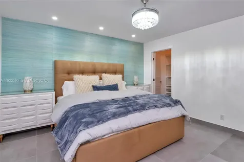 4001 S Ocean Drive Hollywood FL 33019