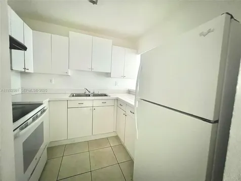 1305 W 46th Street Hialeah FL 33012