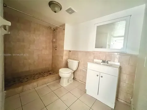 1305 W 46th Street Hialeah FL 33012