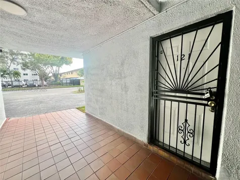 1305 W 46th Street Hialeah FL 33012