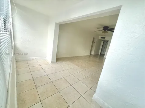 1305 W 46th Street Hialeah FL 33012