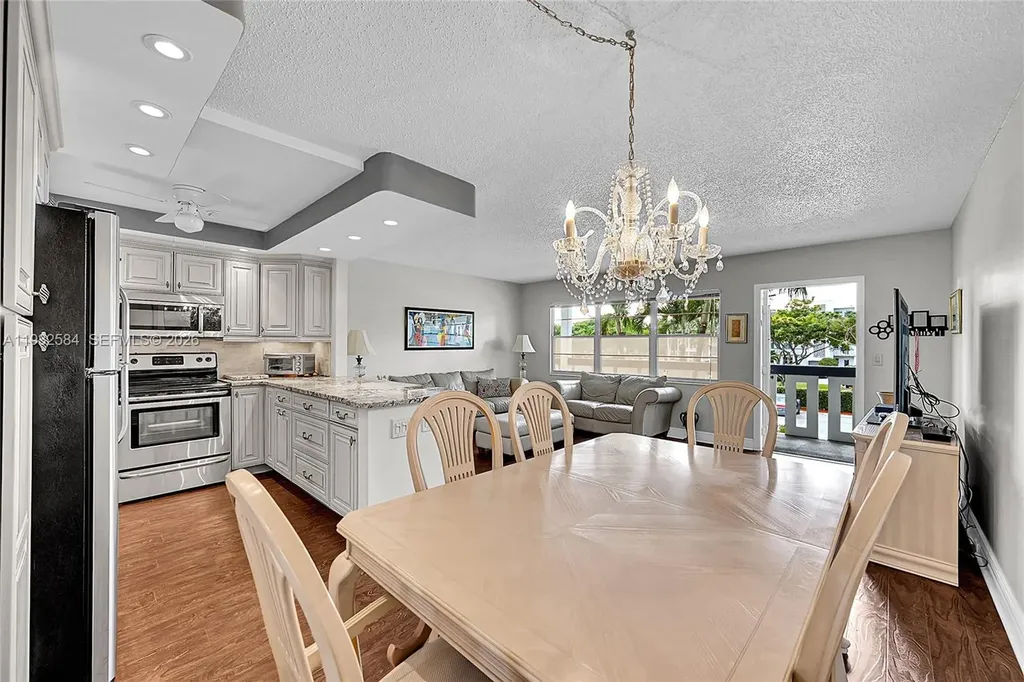 2009 Oakridge A Deerfield Beach FL 33442