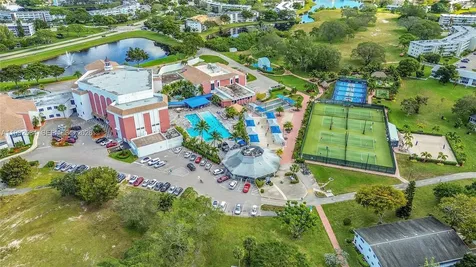 2009 Oakridge A Deerfield Beach FL 33442