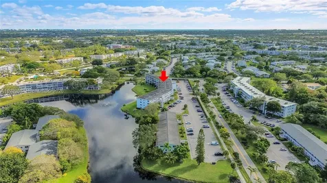 2009 Oakridge A Deerfield Beach FL 33442