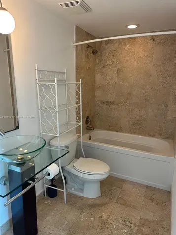 350 S Miami Avenue Miami FL 33130