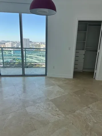 350 S Miami Avenue Miami FL 33130