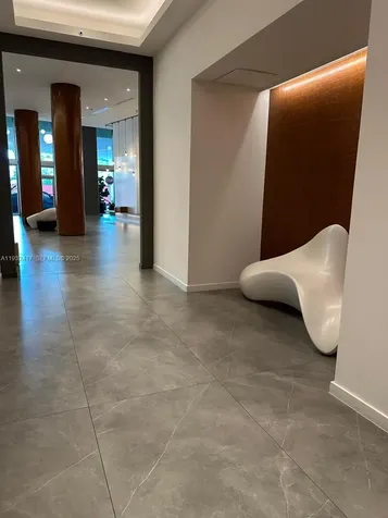 350 S Miami Avenue Miami FL 33130