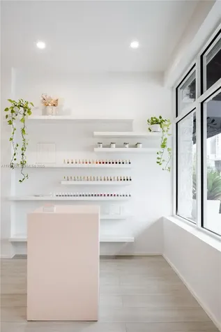 240-290 N Federal Highway Fort Lauderdale FL 33301