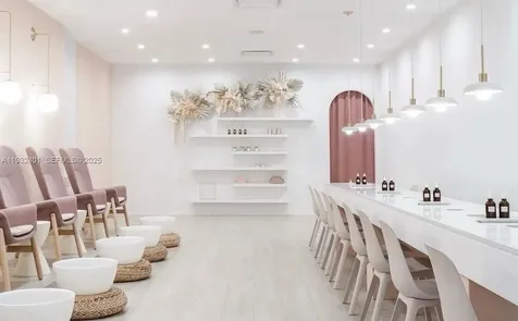 240-290 N Federal Highway Fort Lauderdale FL 33301