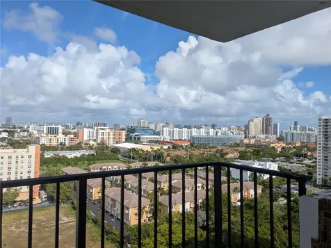 2780 NE 183rd Street Aventura FL 33160