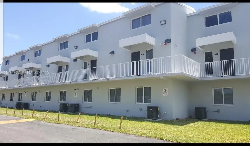 1999 NW 5th Place Miami FL 33136