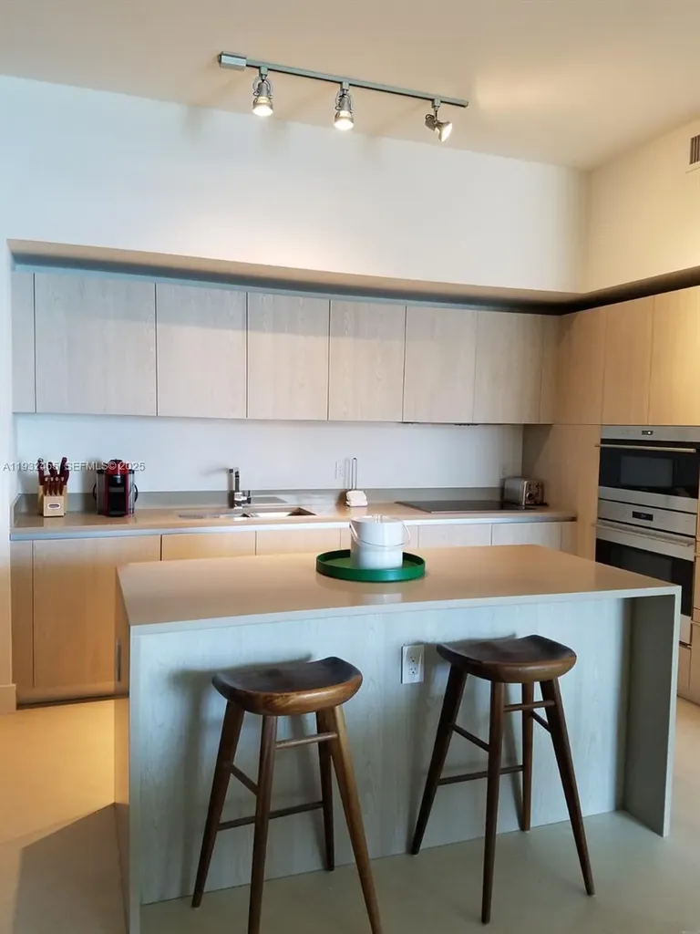 4111 S Ocean Drive Hollywood FL 33019