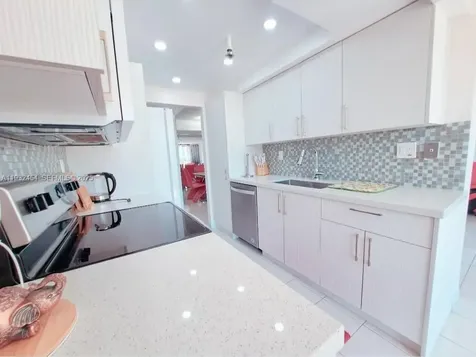 Sunny Isles Beach FL 33160